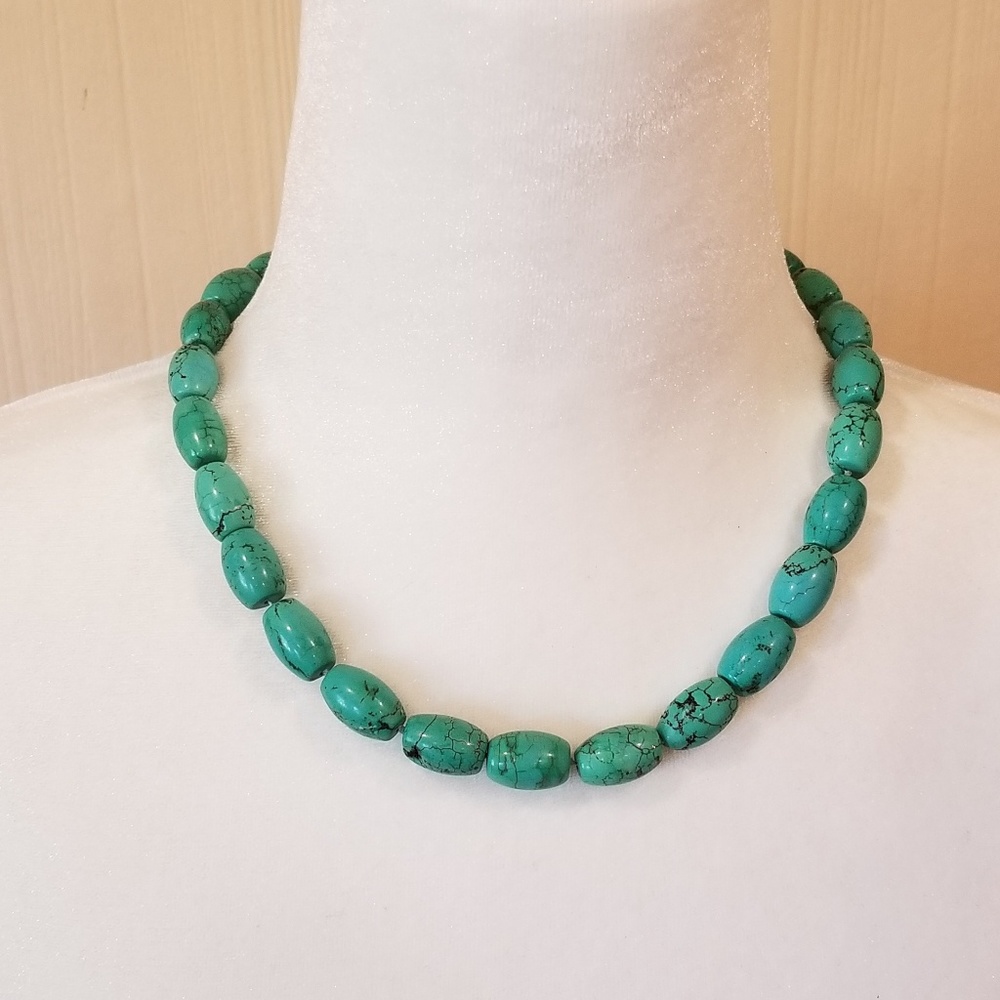 Genuine turquoise bead necklace